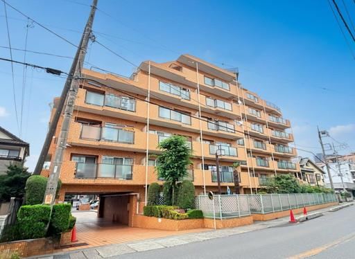 3LDK apartment in Minami Ward, Saitama - Photo 1