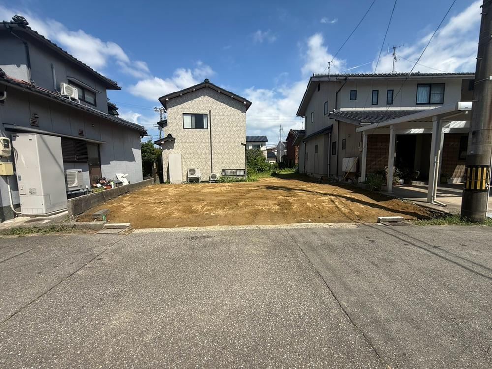 129 m² land in Kanazawa, Ishikawa - Photo 1