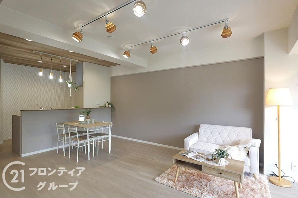 3LDK apartment in Miyakojima Ward, Osaka - Photo 1