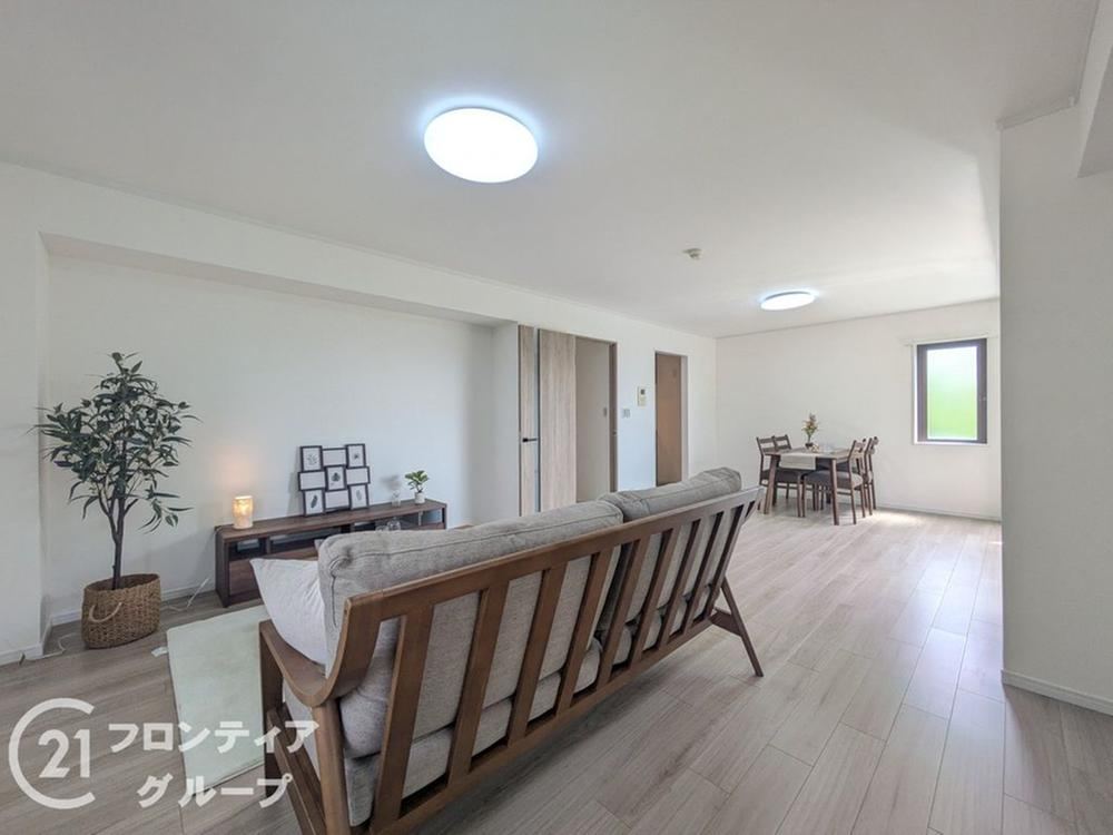 3LDK apartment in Higashinada Ward, Kobe, Hyogo - Photo 1