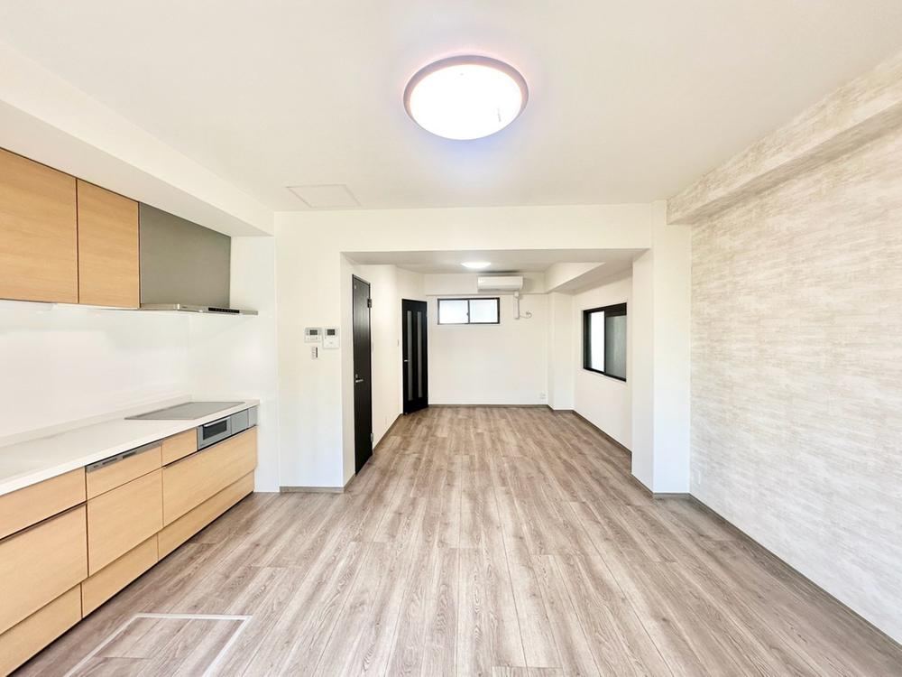 4LDK+S house in Higashi Ward, Hiroshima - Photo 1
