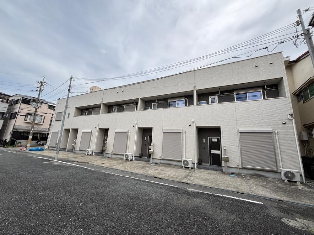 3DK house in Toyonaka, Osaka - Photo 1