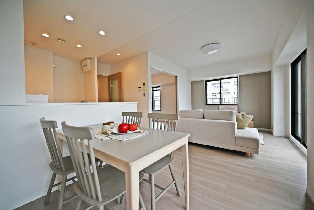 3LDK apartment in Yodogawa Ward, Osaka - Photo 1