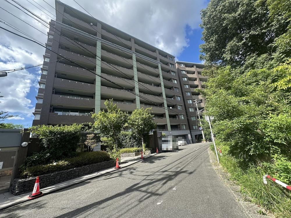 3LDK apartment in Onojo, Fukuoka - Photo 1