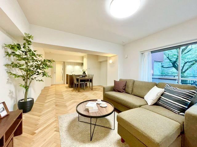 1LDK apartment in Minato Ward, Tokyo - Photo 1