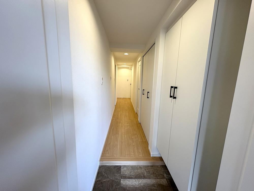 2LDK apartment in Midori Ward, Saitama - Photo 1