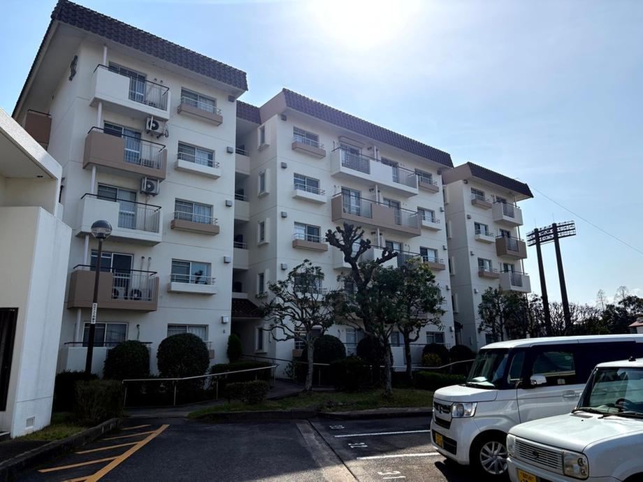 4LDK apartment in Kasuga, Fukuoka - Photo 1
