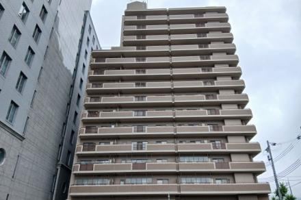 3LDK apartment in Chuo Ward, Kobe, Hyogo - Photo 1