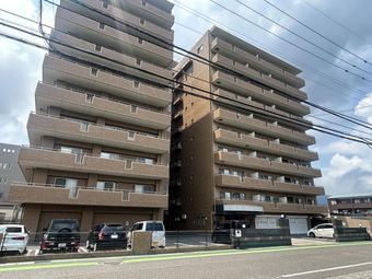 3LDK apartment in Tsuruga