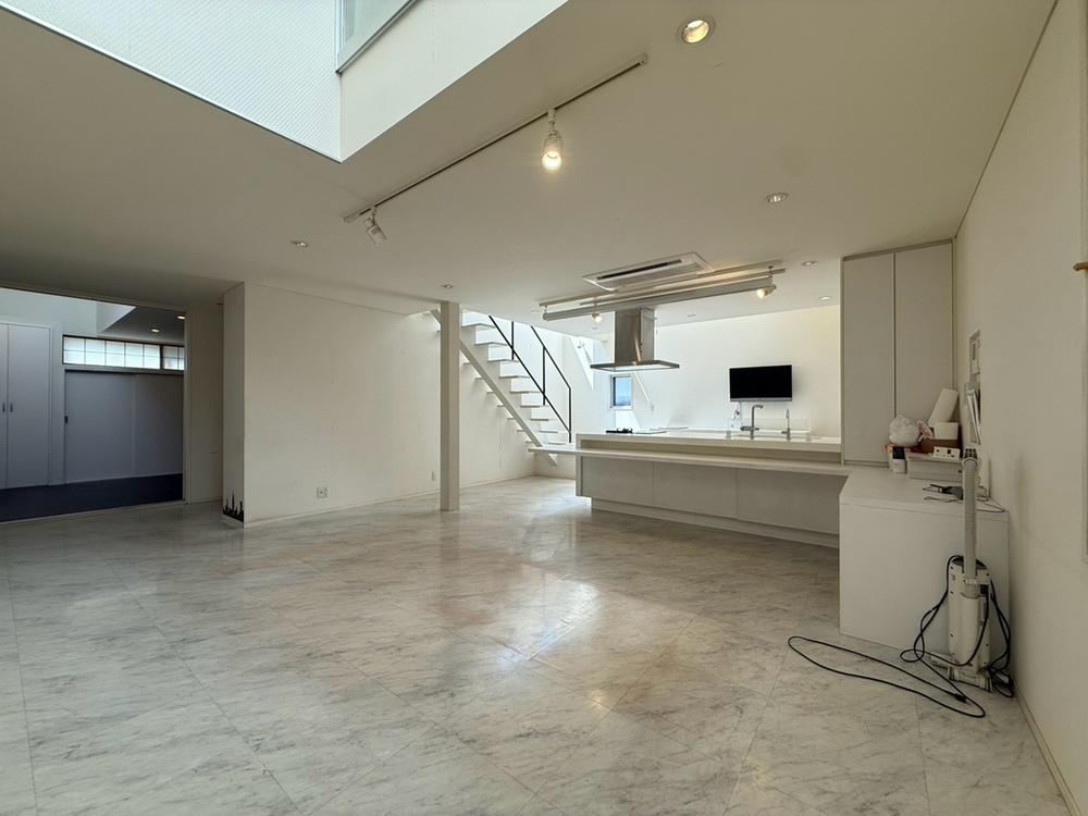 5LDK house in Higashi Ward, Nagoya, Aichi - Photo 1