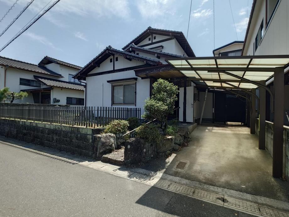 5LDK+S house in Iwakuni, Yamaguchi - Photo 1