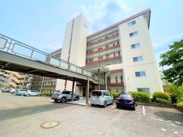 3LDK apartment in Aoba Ward, Yokohama, Kanagawa - Photo 1