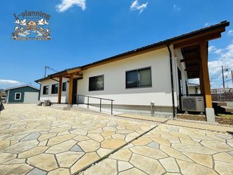 4LDK+S house in Ritto