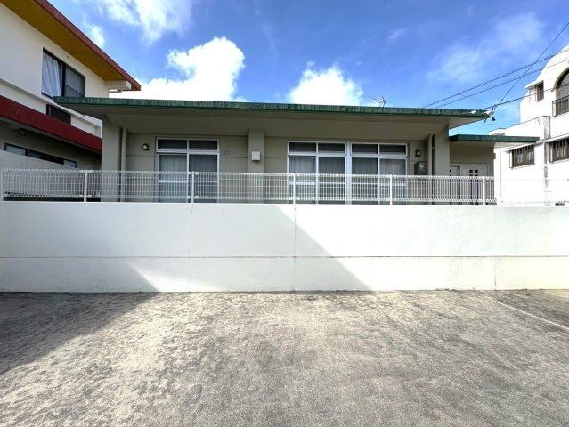 1DK house in Haebaru, Shimajiri District, Okinawa - Photo 1