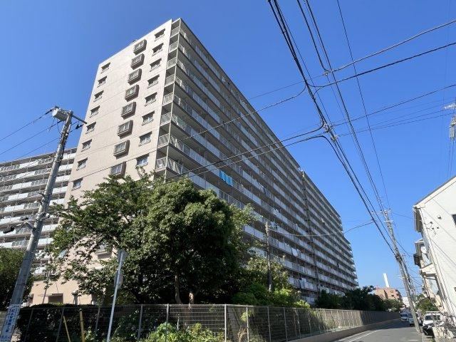 2LDK apartment in Ichikawa, Chiba - Photo 1
