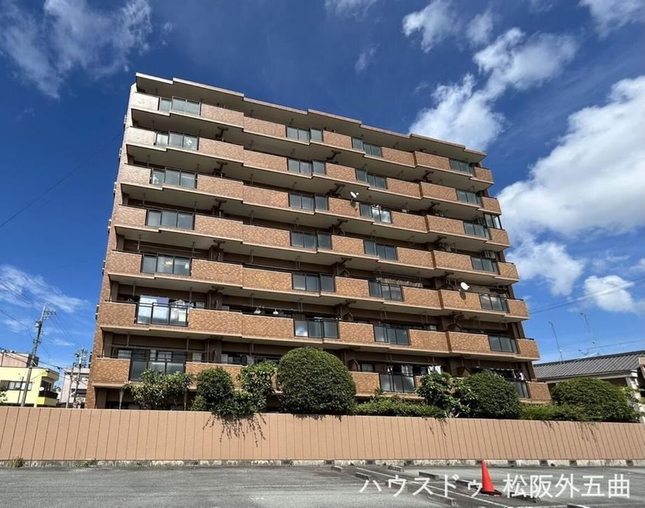 2LDK+S apartment in Matsusaka, Mie - Photo 1