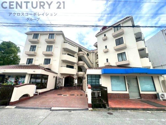 2LDK apartment in Amagasaki, Hyogo - Photo 1