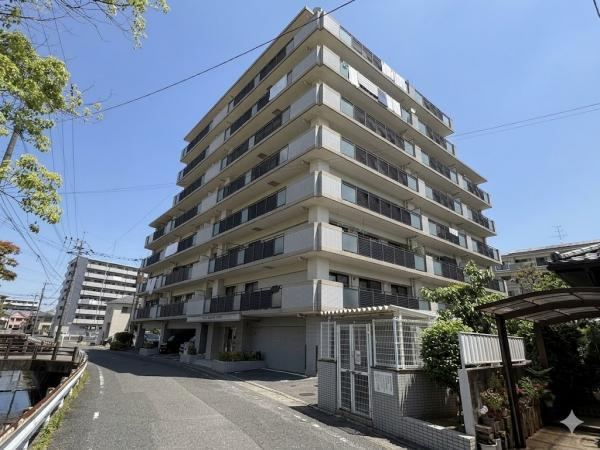 3LDK apartment in Nakagawa, Fukuoka - Photo 1
