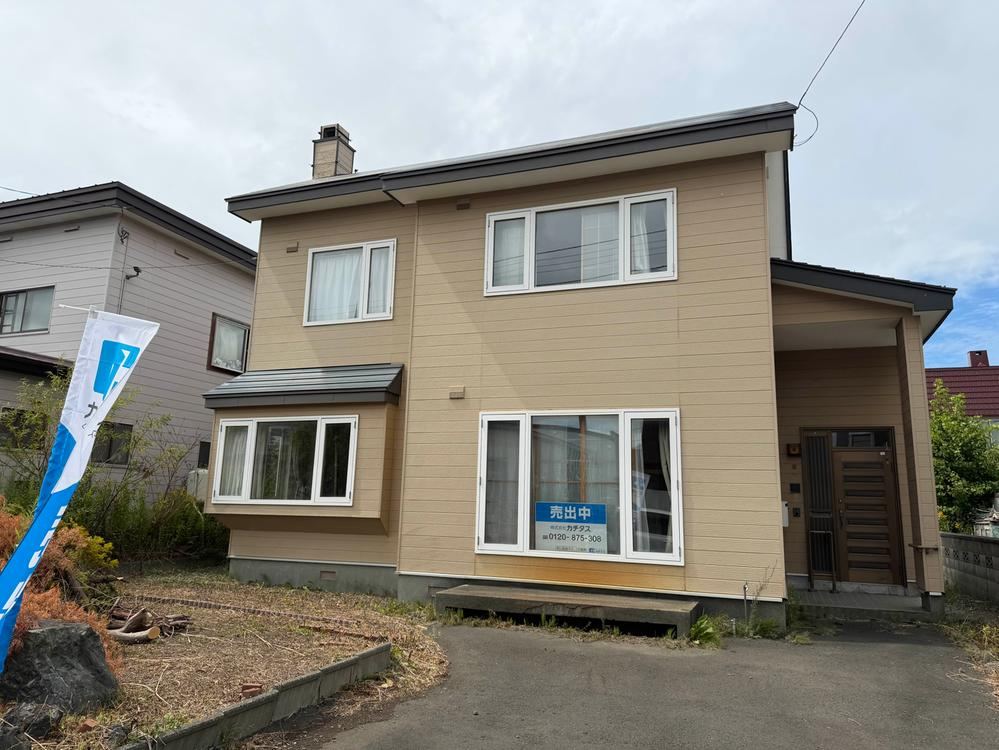 4LDK house in Ebetsu, Hokkaido - Photo 1