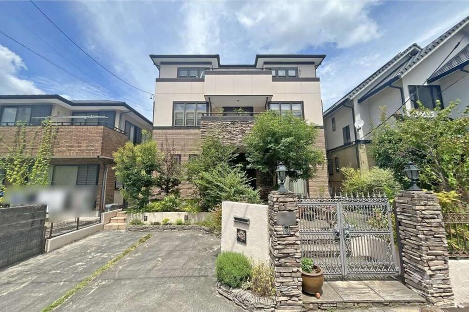 5LDK+S house in Nisshin, Aichi - Photo 1