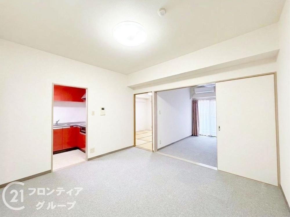 3LDK apartment in Kashiwara, Osaka - Photo 1