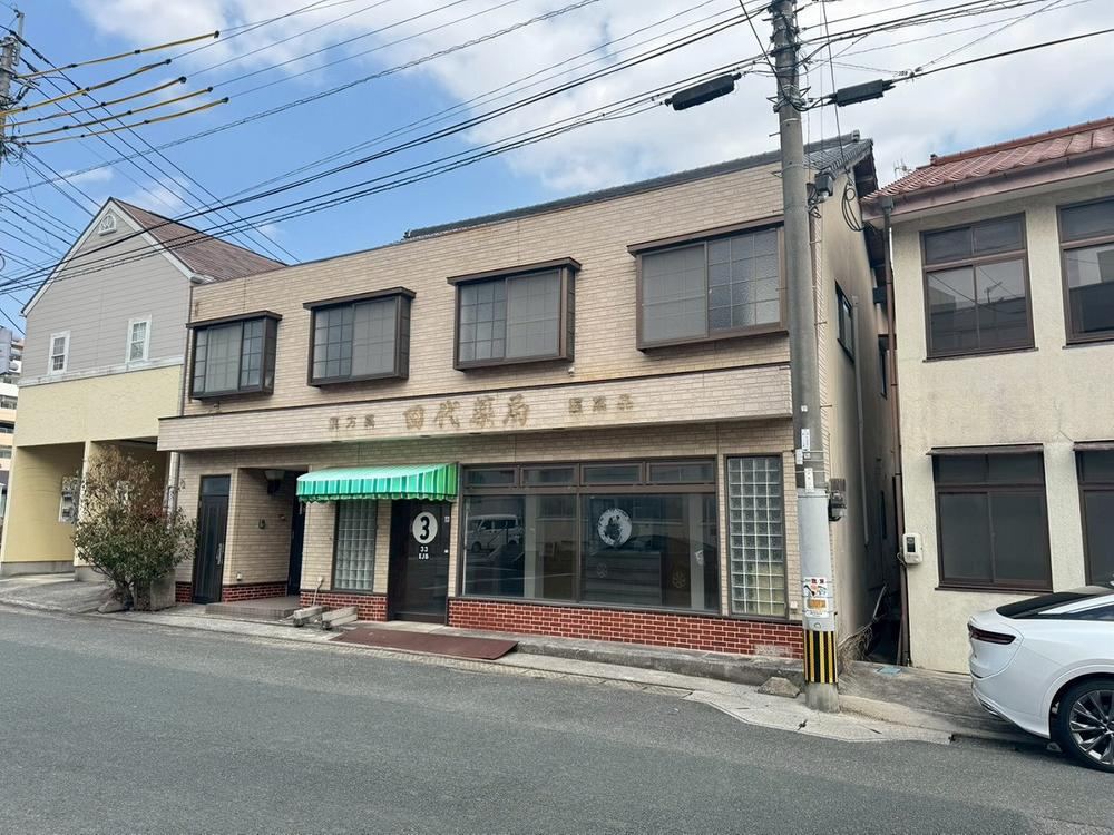 5LDK+S house in Miyawaka, Fukuoka - Photo 1
