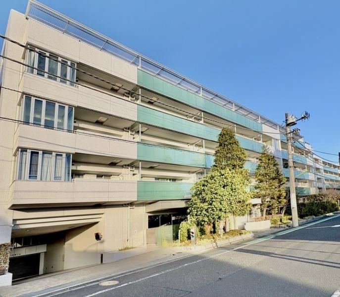 3LDK apartment in Setagaya Ward, Tokyo - Photo 1