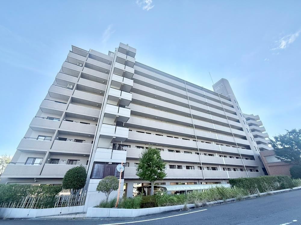 3LDK apartment in Toyota, Aichi - Photo 1
