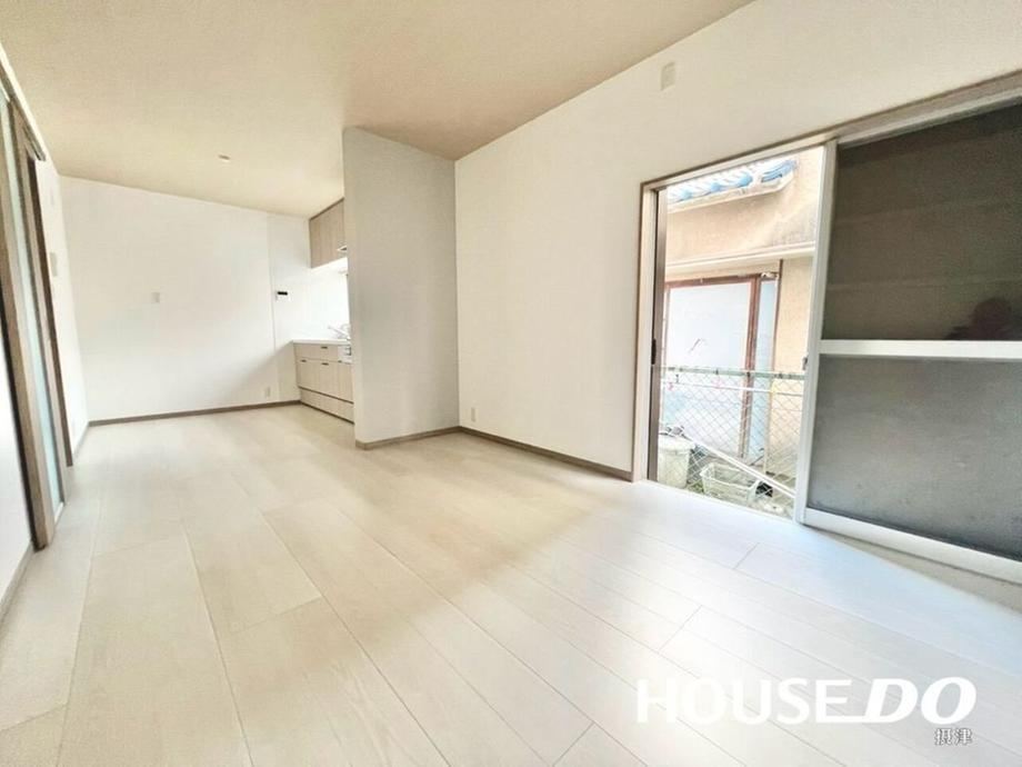 4LDK house in Settsu, Osaka - Photo 1