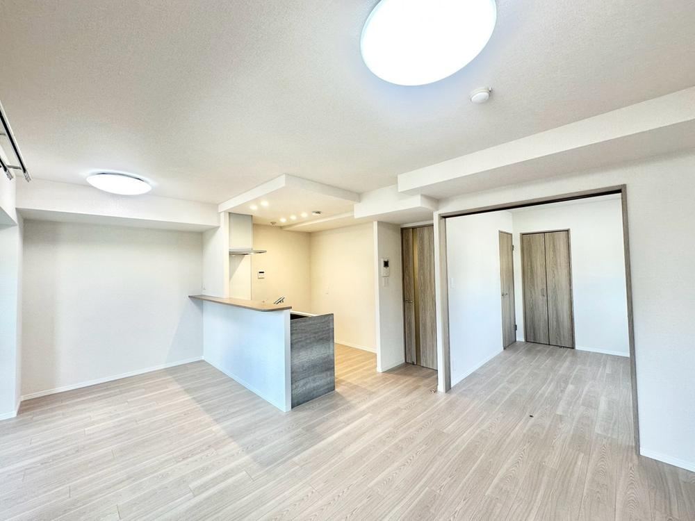 3LDK apartment in Higashi Ward, Hiroshima - Photo 1