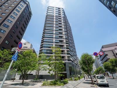 3LDK apartment in Chiyoda Ward, Tokyo - Photo 1