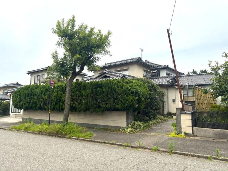 5DK house in Kanazawa, Ishikawa - Photo 1