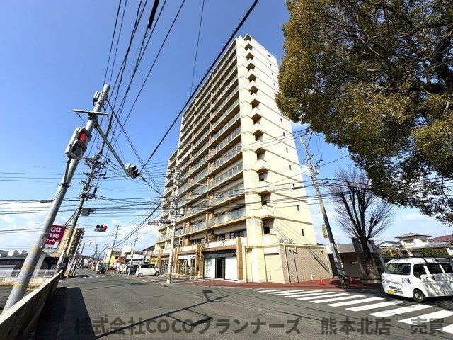 4LDK apartment in Kita Ward, Kumamoto - Photo 1
