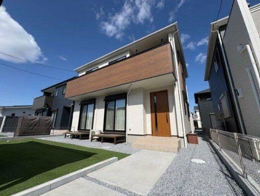 4LDK house in Sano, Tochigi - Photo 1