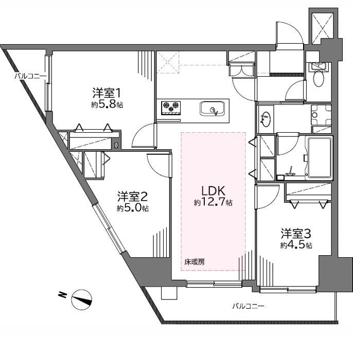 3LDK apartment in Shinjuku Ward, Tokyo - Photo 1