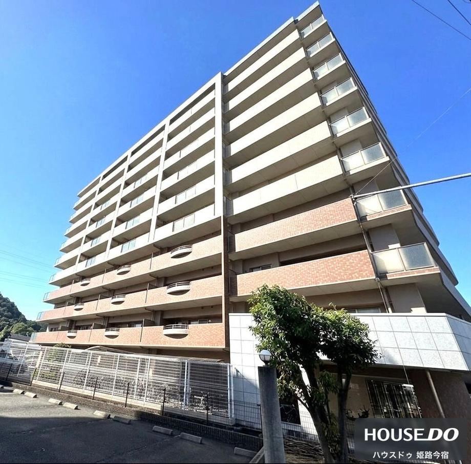 3LDK apartment in Himeji, Hyogo - Photo 1