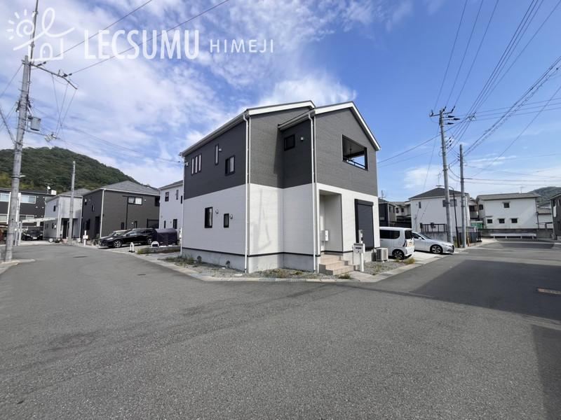5LDK house in Himeji, Hyogo - Photo 1