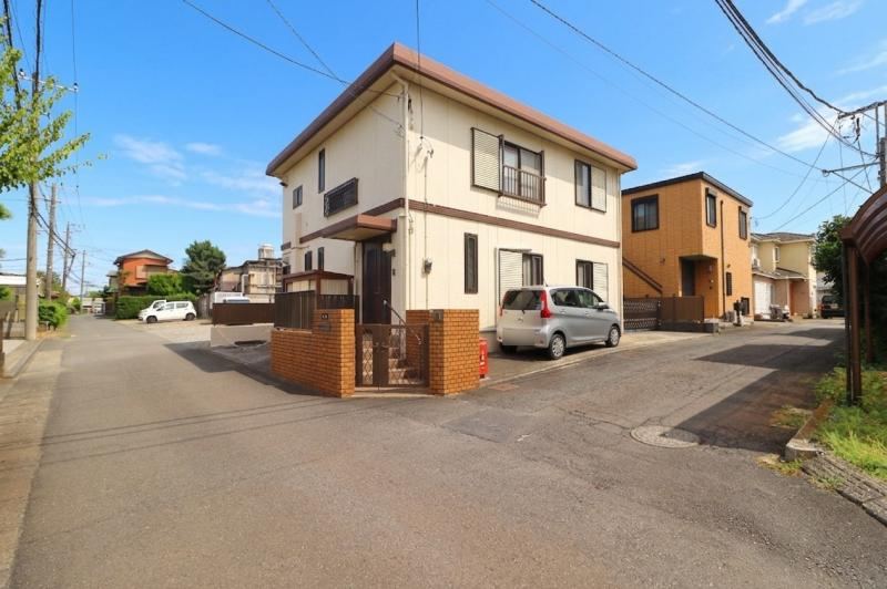 5LDK house in Samukawa, Koza District, Kanagawa - Photo 1