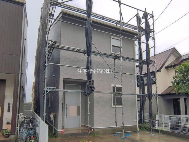 3LDK house in Fujisawa, Kanagawa - Photo 1