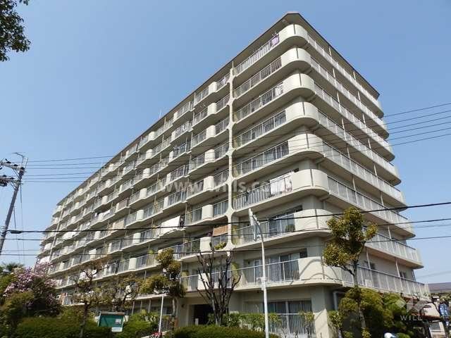 3LDK apartment in Settsu, Osaka - Photo 1