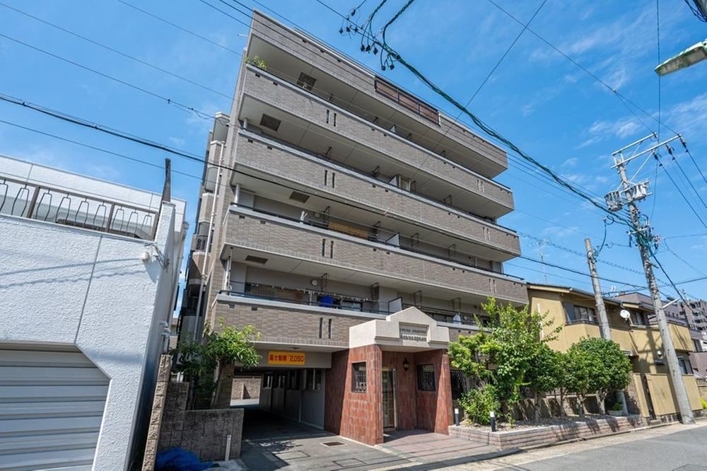 4LDK apartment in Showa Ward, Nagoya, Aichi - Photo 1