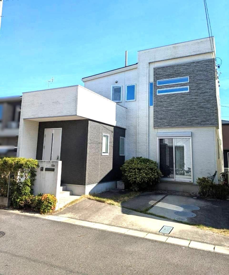 4LDK house in Toyoyama, Nishikasugai District, Aichi - Photo 1