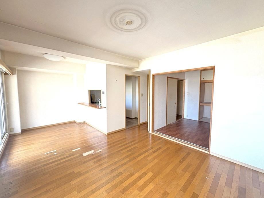 3LDK apartment in Suita, Osaka - Photo 1