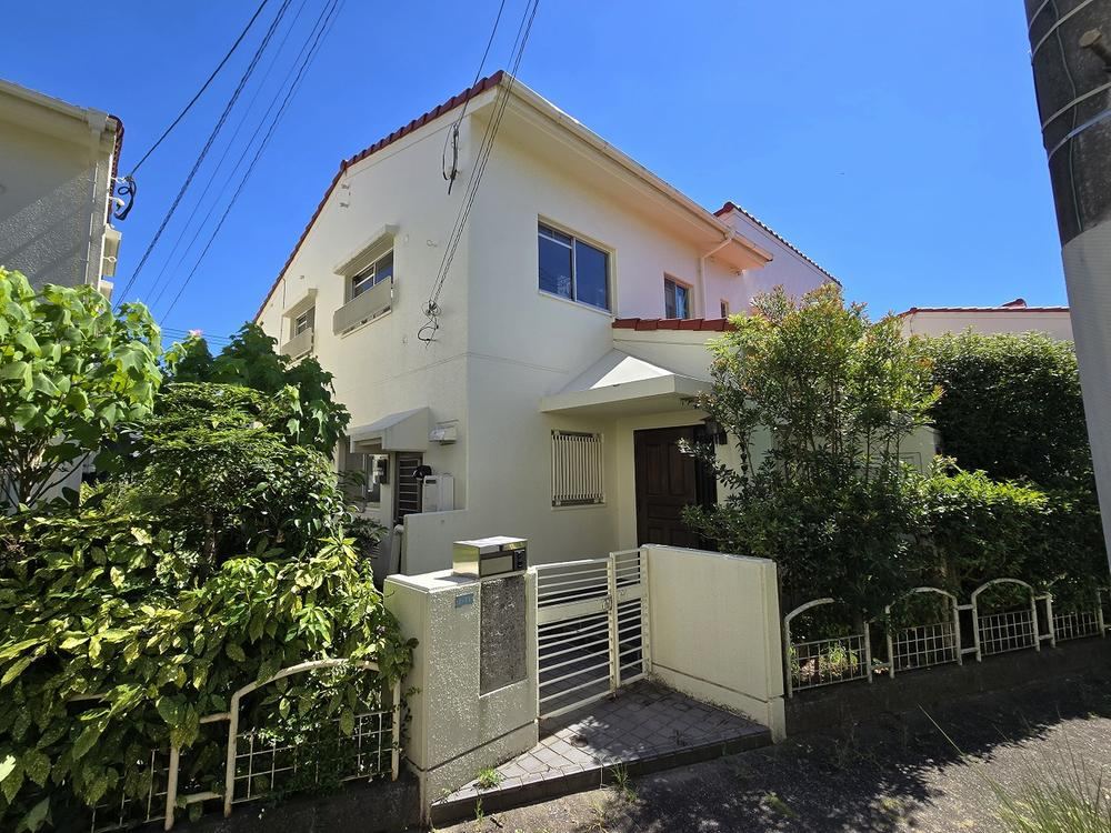 4LDK apartment in Sawara Ward, Fukuoka - Photo 1