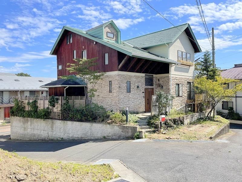 3LDK+3S house in Aoba Ward, Sendai, Miyagi - Photo 1