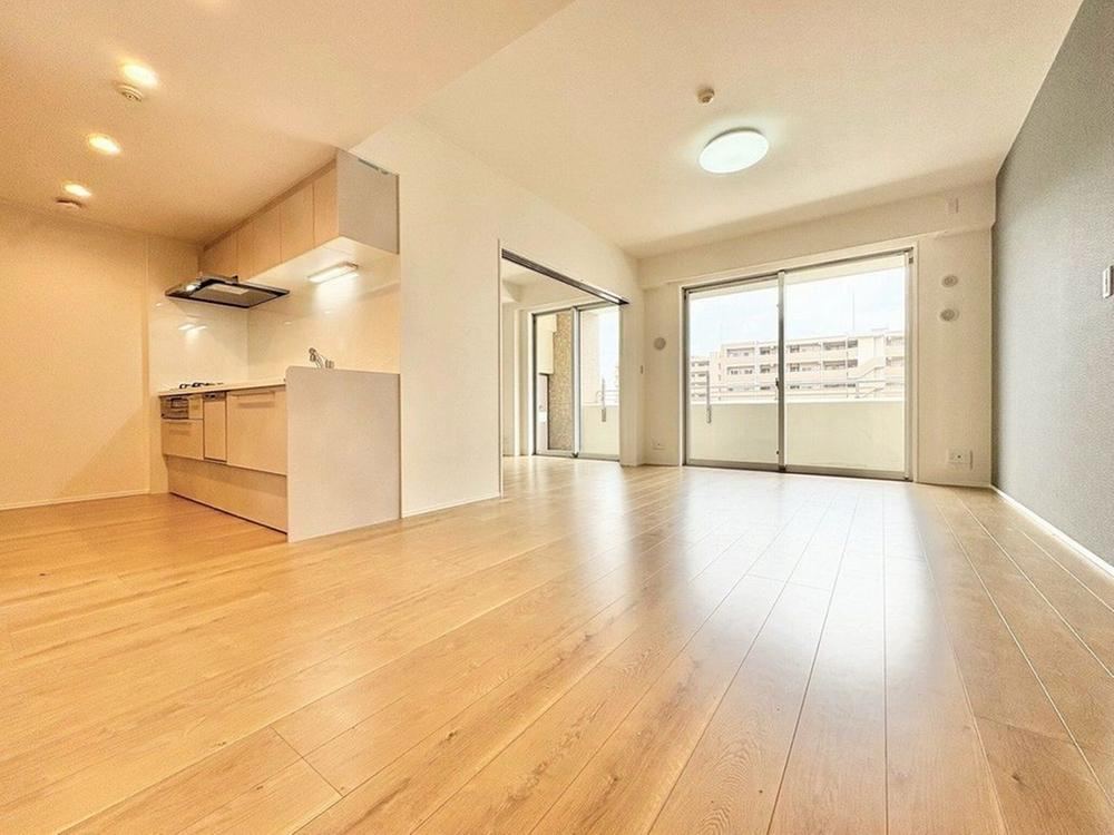 3LDK apartment in Chuo Ward, Chiba - Photo 1