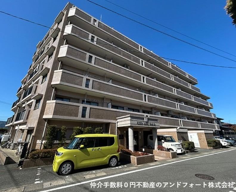 3LDK apartment in Kasuga, Fukuoka - Photo 1