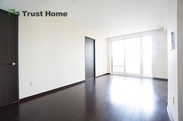 3LDK apartment in Chuo Ward, Kobe, Hyogo - Photo 1