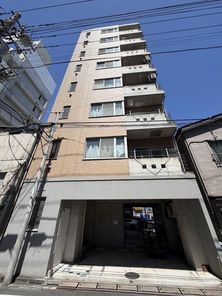 2LDK apartment in Toshima Ward, Tokyo - Photo 1