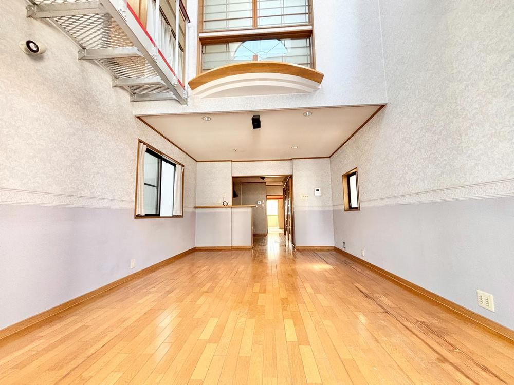 5LDK+S house in Nishinari Ward, Osaka - Photo 1